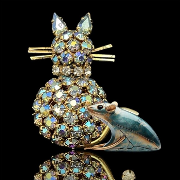 Vintage WARNER Aurora Borealis Rhinestone Cat Pin Brooch (imperfect)* - Picture 8 of 8